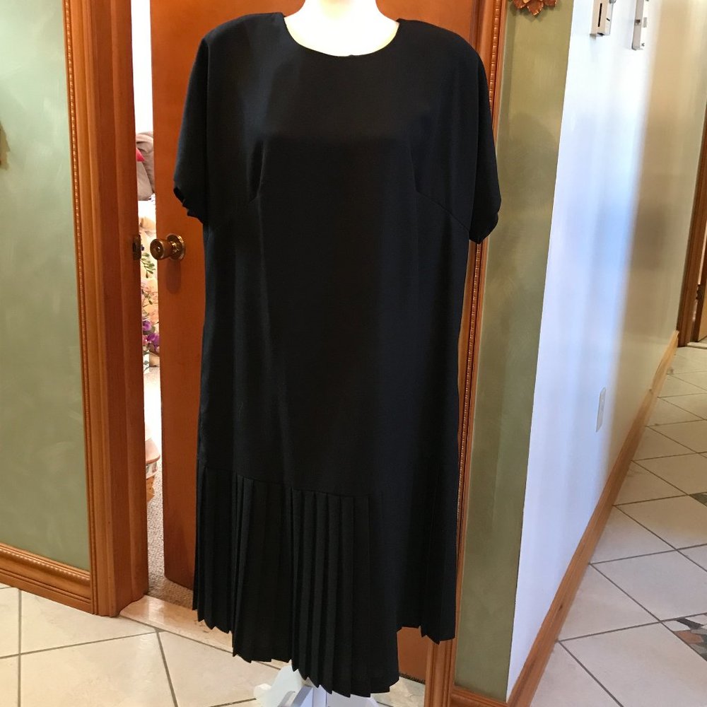 Tracy Richards Women's Petite Black Dress Vintage